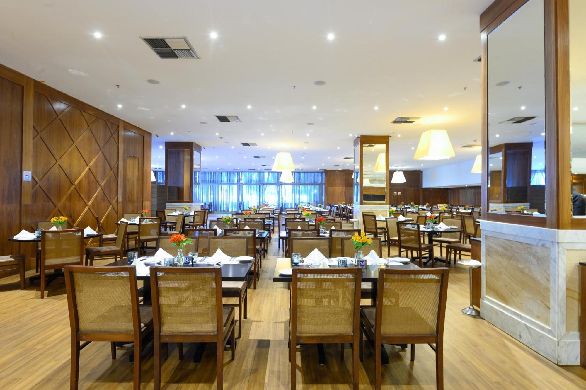 ホテル ウィンザー マラペンディ リオデジャネイロ エクステリア 写真 The restaurant